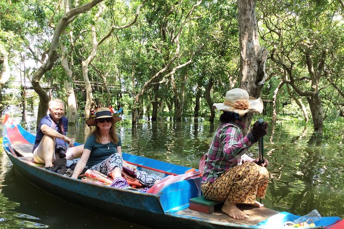 Tonle Sap Lake-Floating Villages-Mangrove Forest - Chong Khneas and the first look at lake life