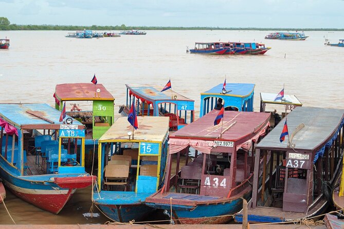 Tonle Sap Lake & Kampong Khleang Village Day Tour - Seeing Kampong Khleang’s tall stilt houses