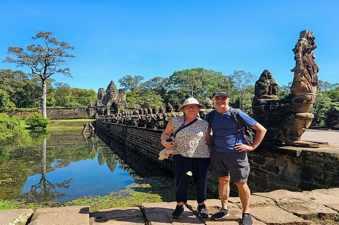 Ultimate Half Day Tour- Angkor Wat, Ta Promh and Bayon Temple - Driver or professional guide?