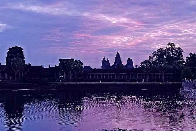 Unveiling 2 Days Private Angkor Wat/Beyond In Sunrise/Sunset Tour - Eastern Mebon and the older temple styles