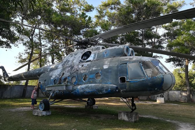 War Museum, Killing Field and Floating Village ( Kampong Phluk) - Guides, personal stories, and the value of context